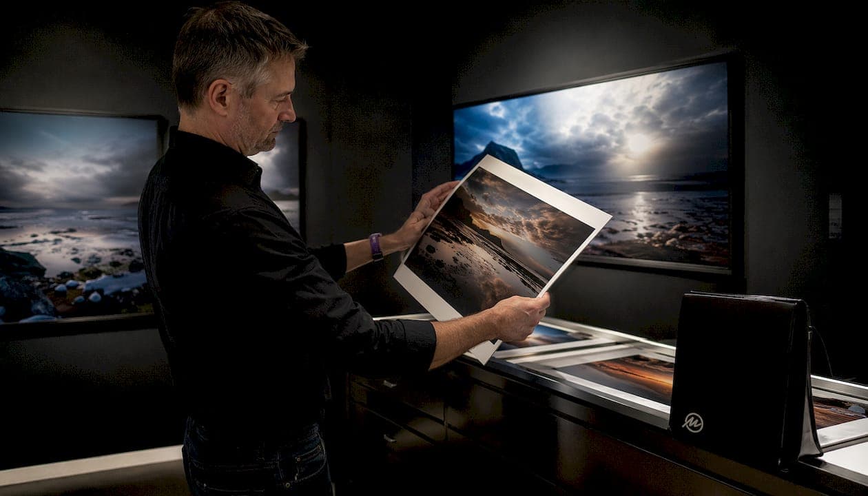 Landscape Print vs. Souvenir Print: A Collector's Guide