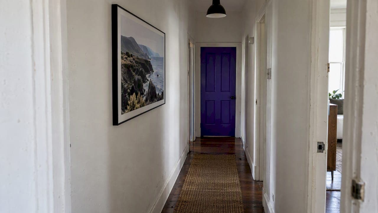 Hallway Wall Art Ideas for Narrow Halls and Entryways