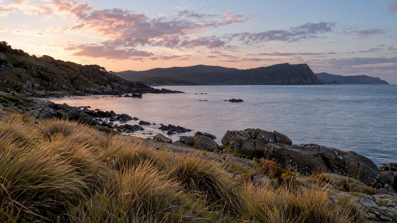 Sunrise vs Sunset Photography: Which Light Suits Your Landscape?